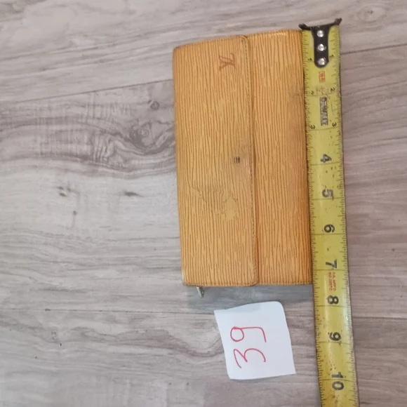 LOUIS VUITTON Yellow Epi Leather Bi Fold Long Wallet Purse - Picture 14 of 15